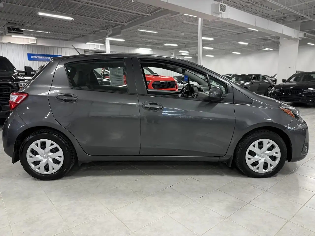 Toyota Yaris снимка Toyota Yaris