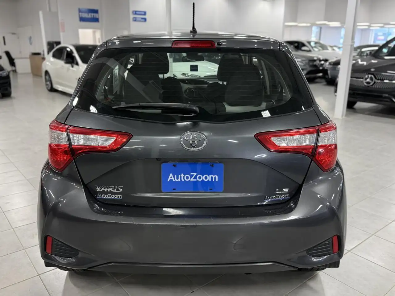 Toyota Yaris снимка Toyota Yaris