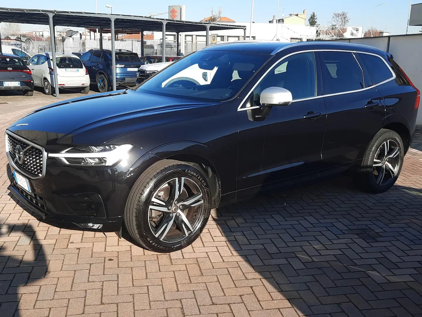 Volvo XC60 XC60 2.0 t5 R-design awd geartronic my18 Nero - 1