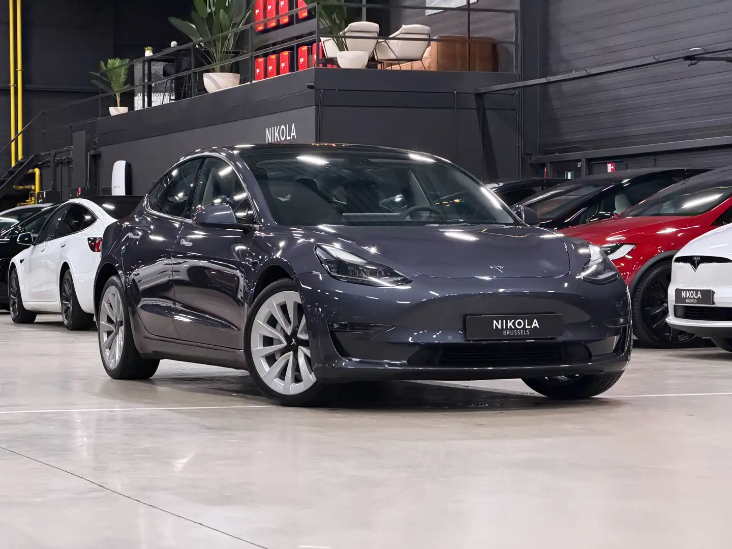 Tesla Model 3 LONG RANGE AWD - FACELIFT - AUTOPILOT Gris - 1
