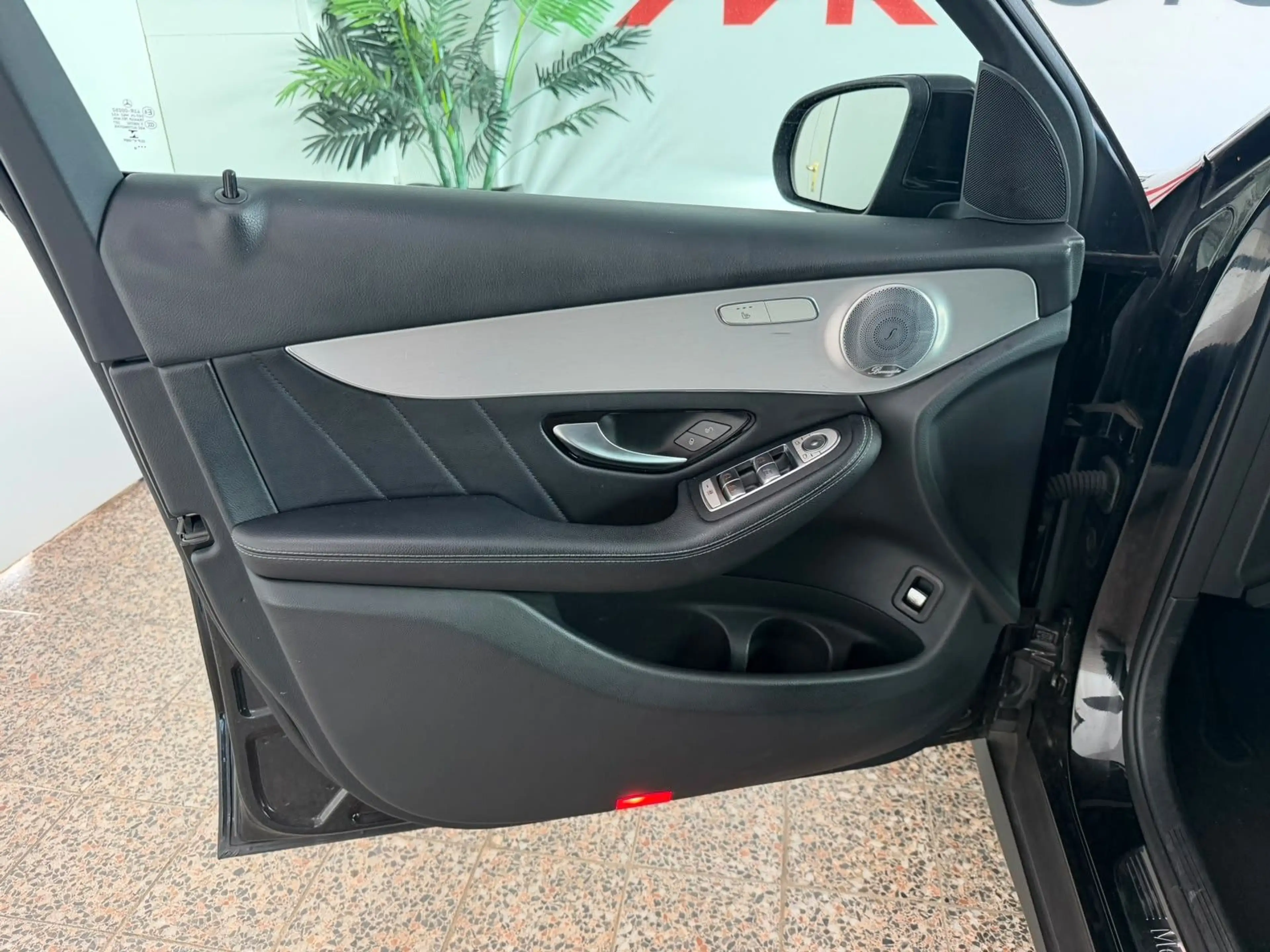 Mercedes-Benz GLC 250 GLC GLC 250 4Matic — photo 11