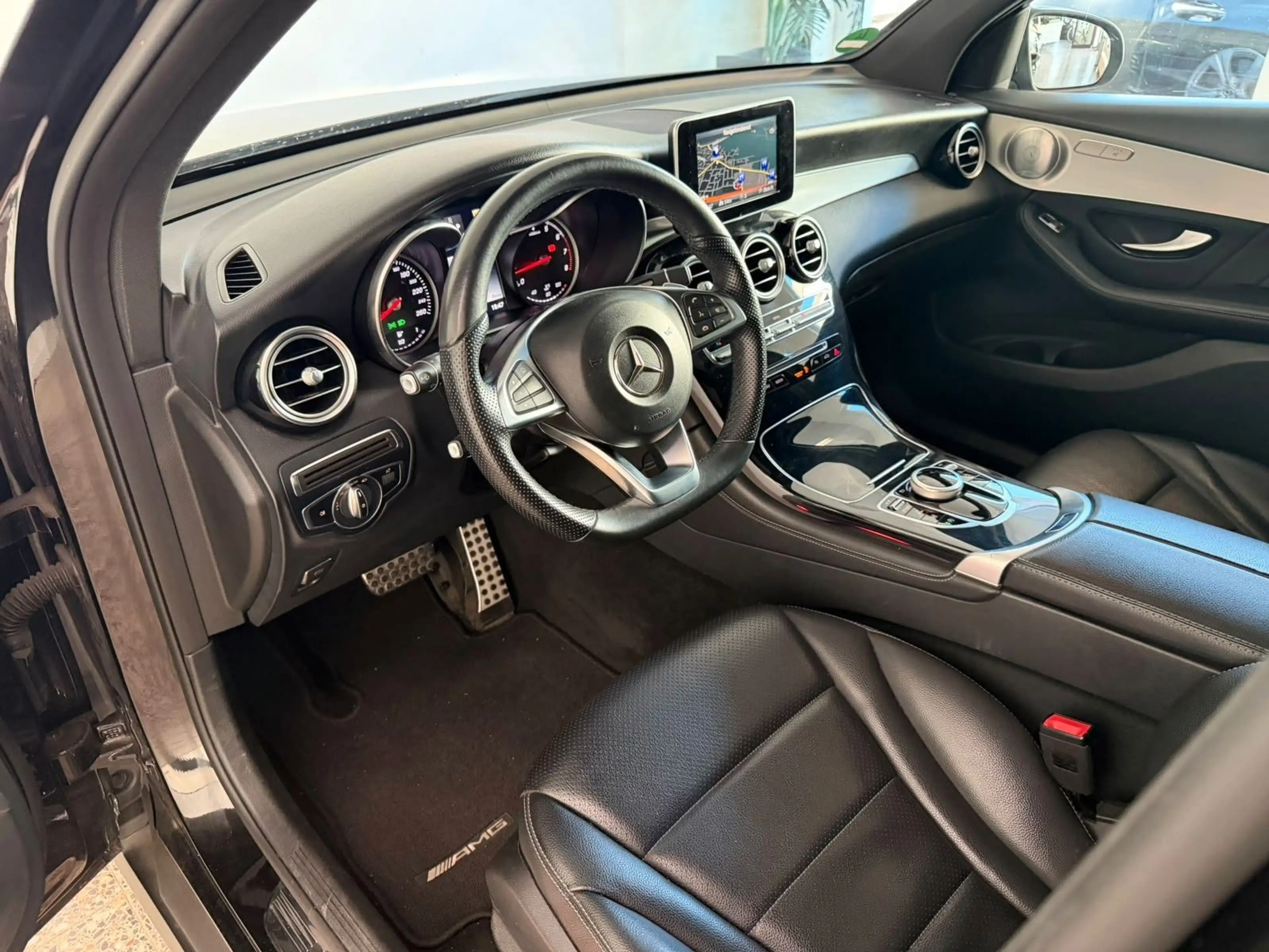 Mercedes-Benz GLC 250 GLC GLC 250 4Matic — photo 13