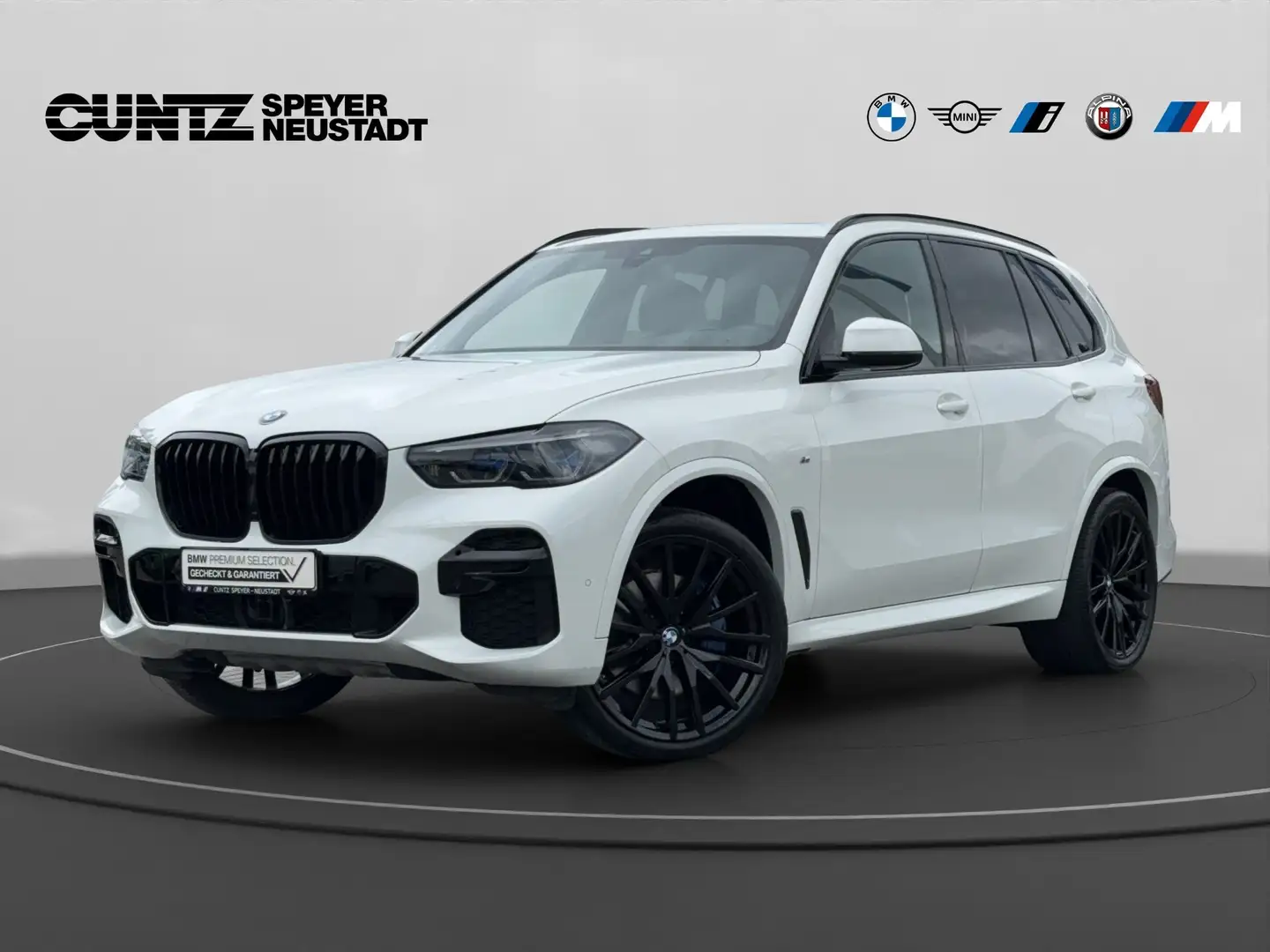 BMW X5 xDrive40i M Sport 7-Sitzer Bowers&Wilkins Anhänger Weiß - 1