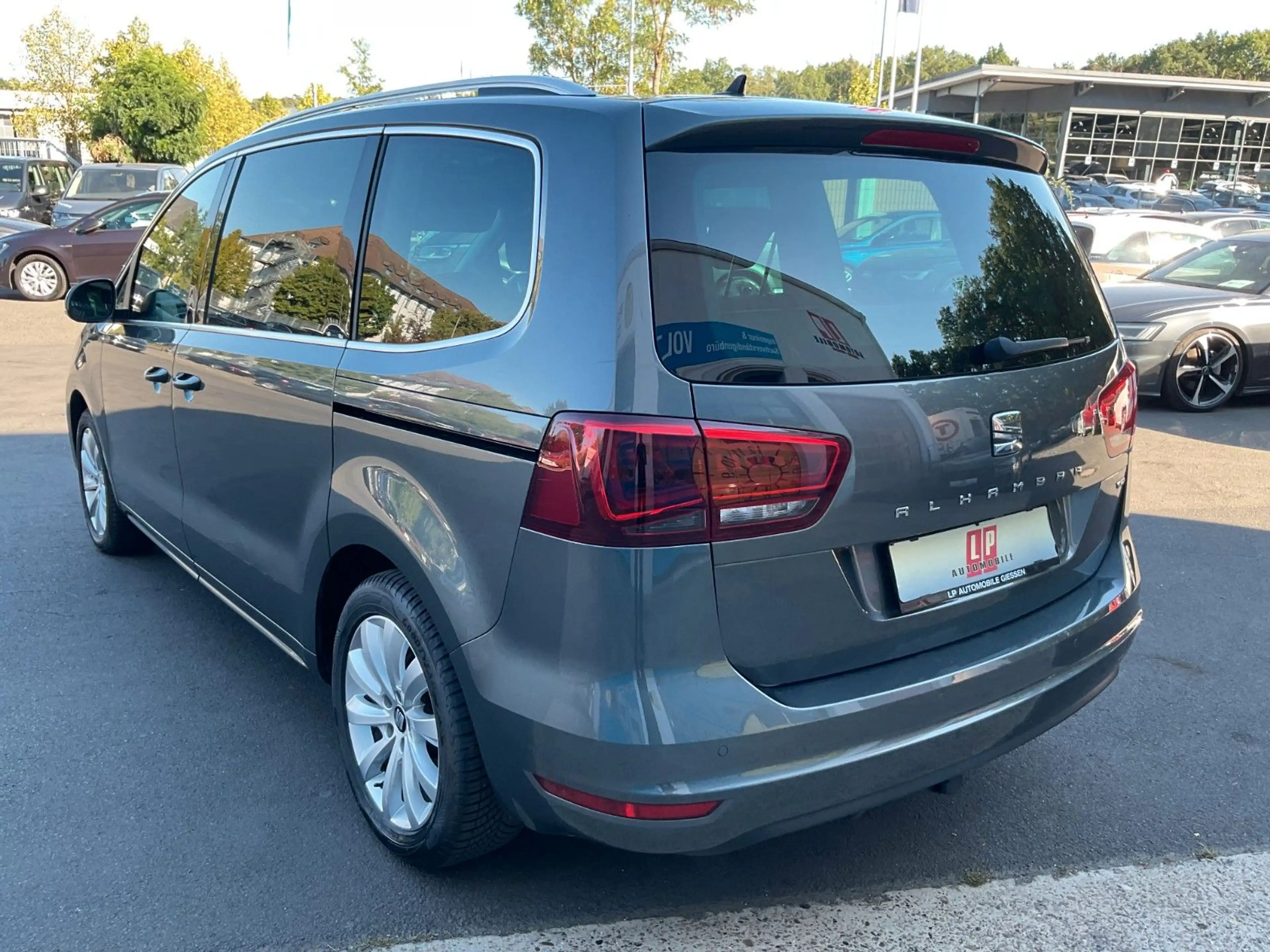 SEAT Alhambra 1.4 TSI PANO AHK 7.Sitzer Kamera 1.Hand — photo 7