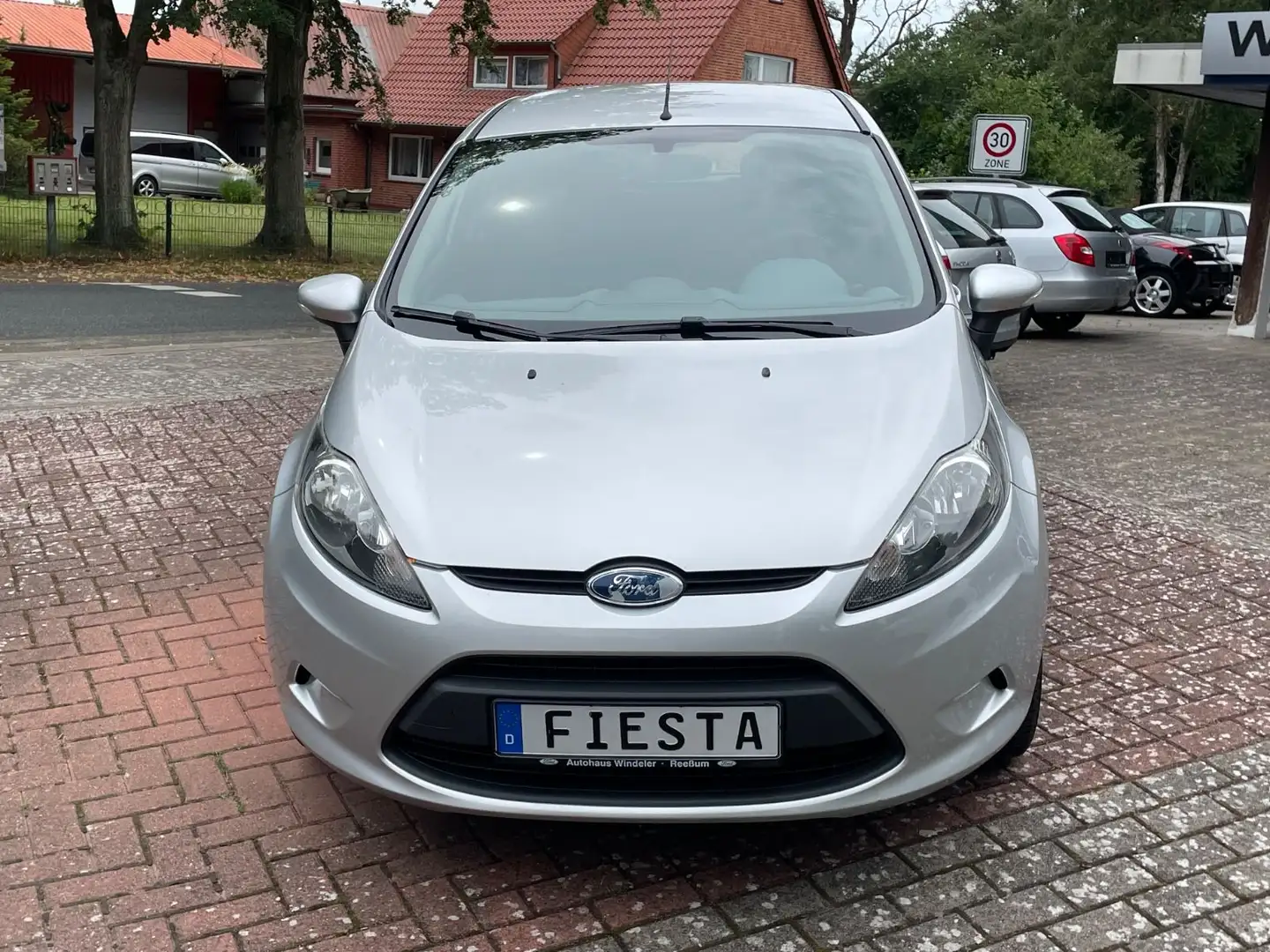 Ford Fiesta 1,25 Trend Silber - 2