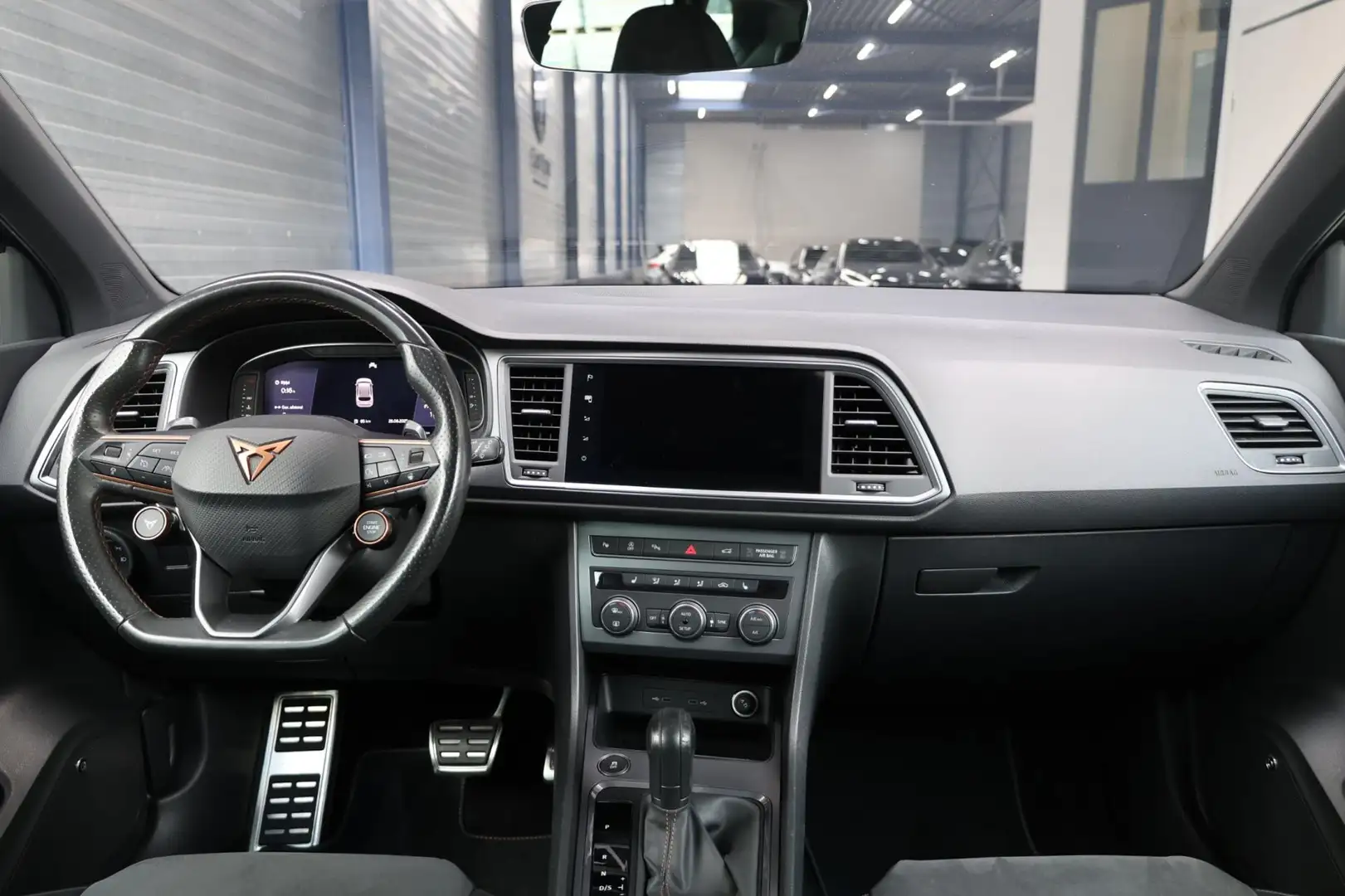CUPRA Ateca 2.0 TSI 4DRIVE 300+PK AKRAPOVIC/VIRTUAL/SFEER/BEAT Noir - 2