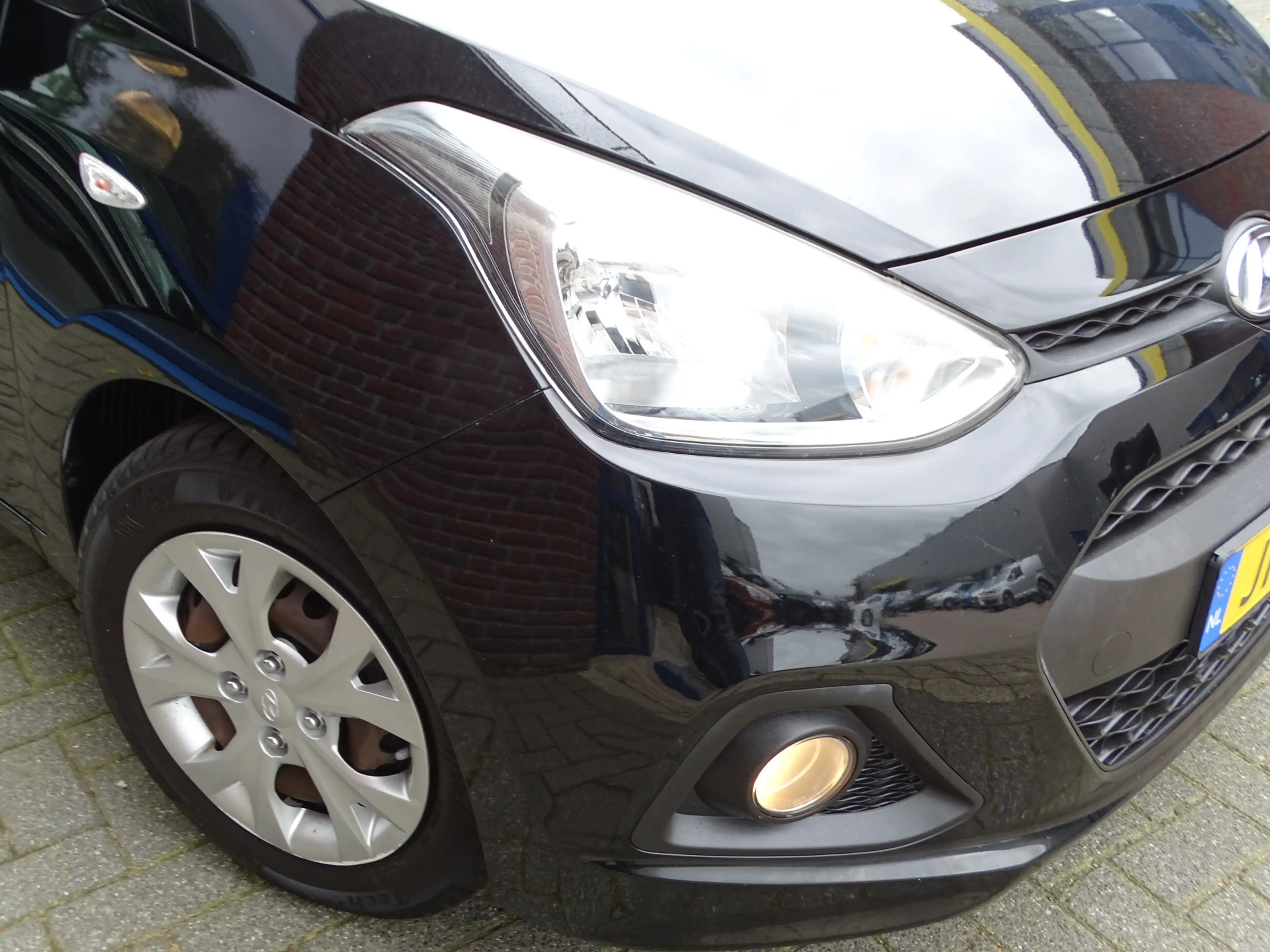 Hyundai i10 1.0i Go! — photo 8