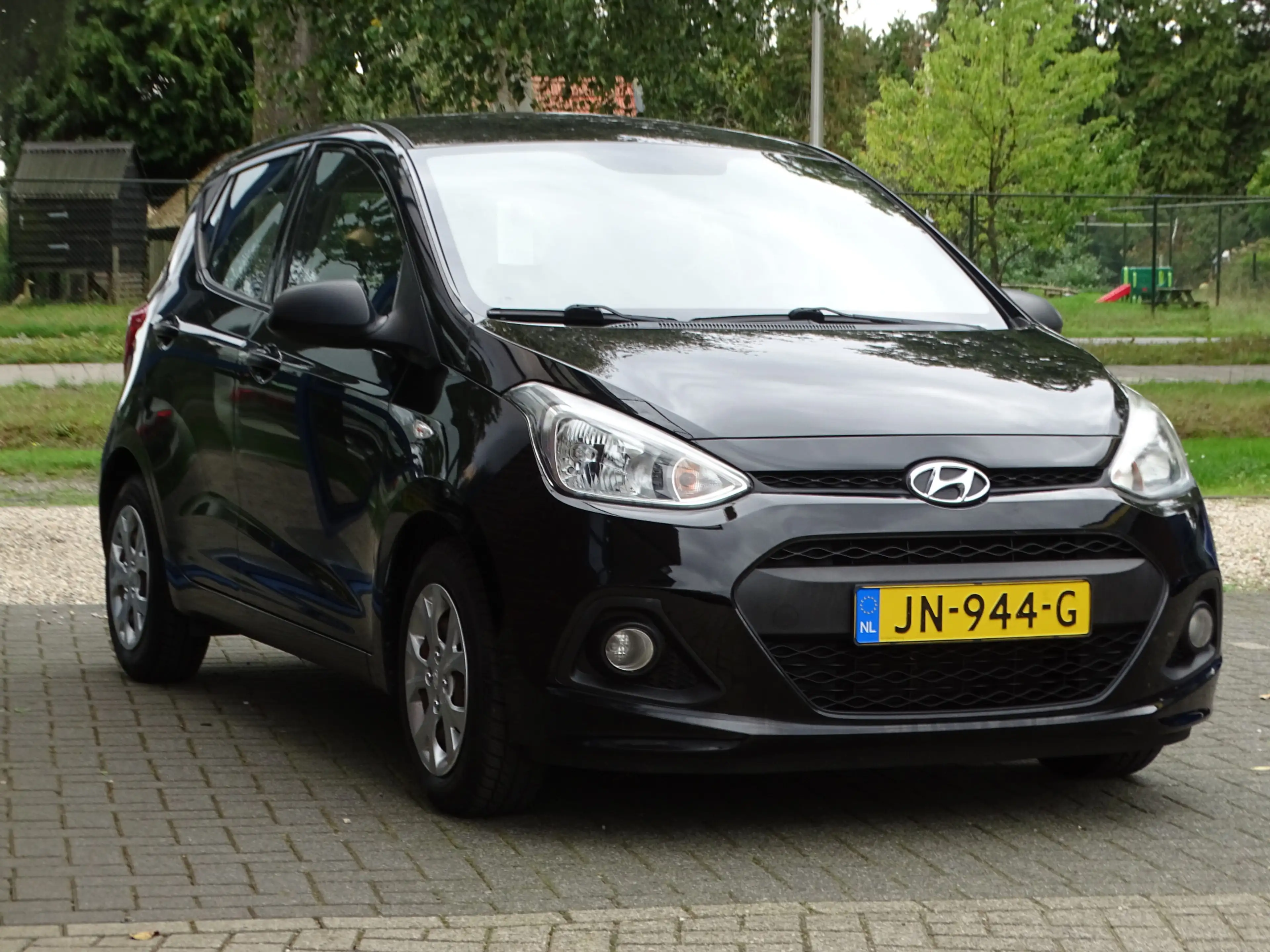 Hyundai i10 1.0i Go! — photo 13