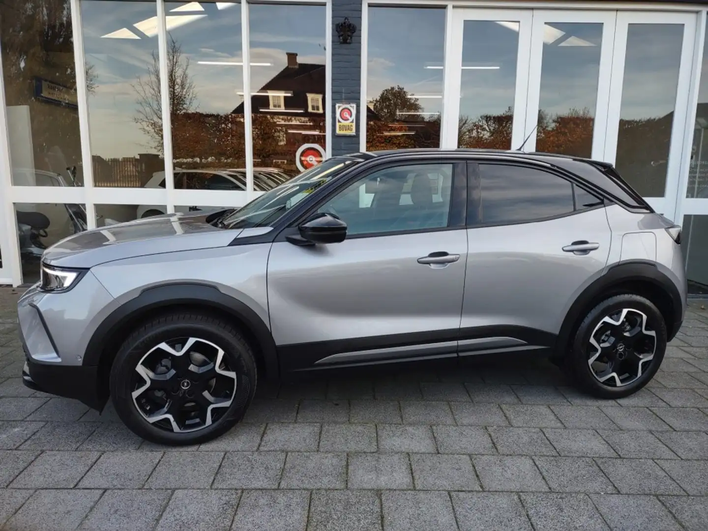 Opel Mokka GS LINE  130pk AUTOMAAT Grijs - 2