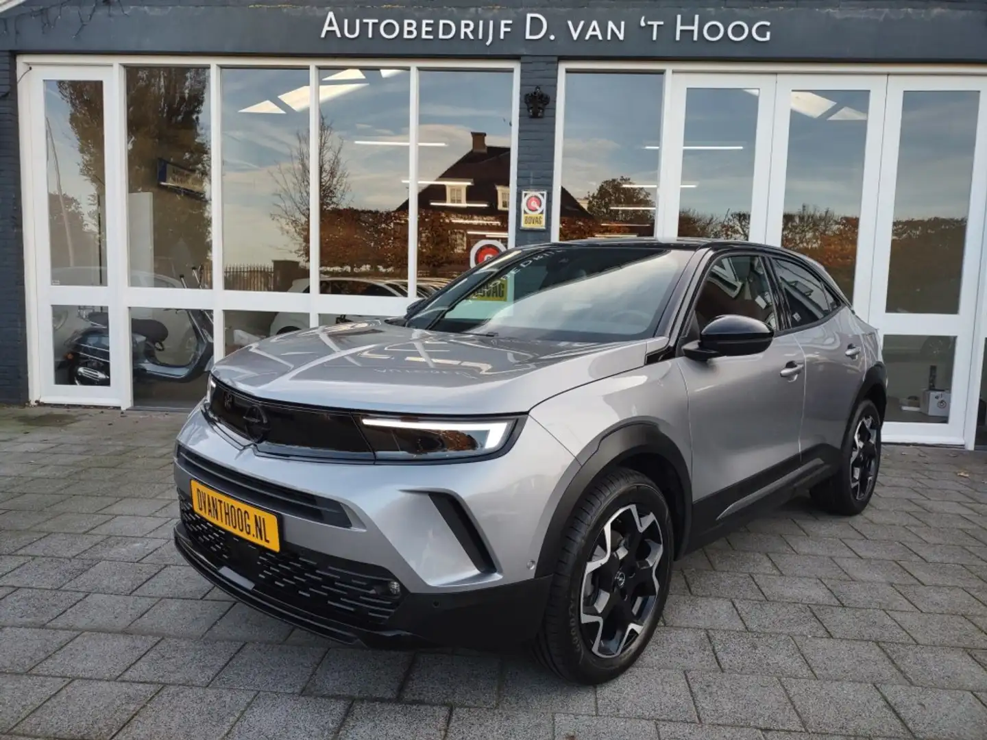 Opel Mokka GS LINE  130pk AUTOMAAT Grijs - 1