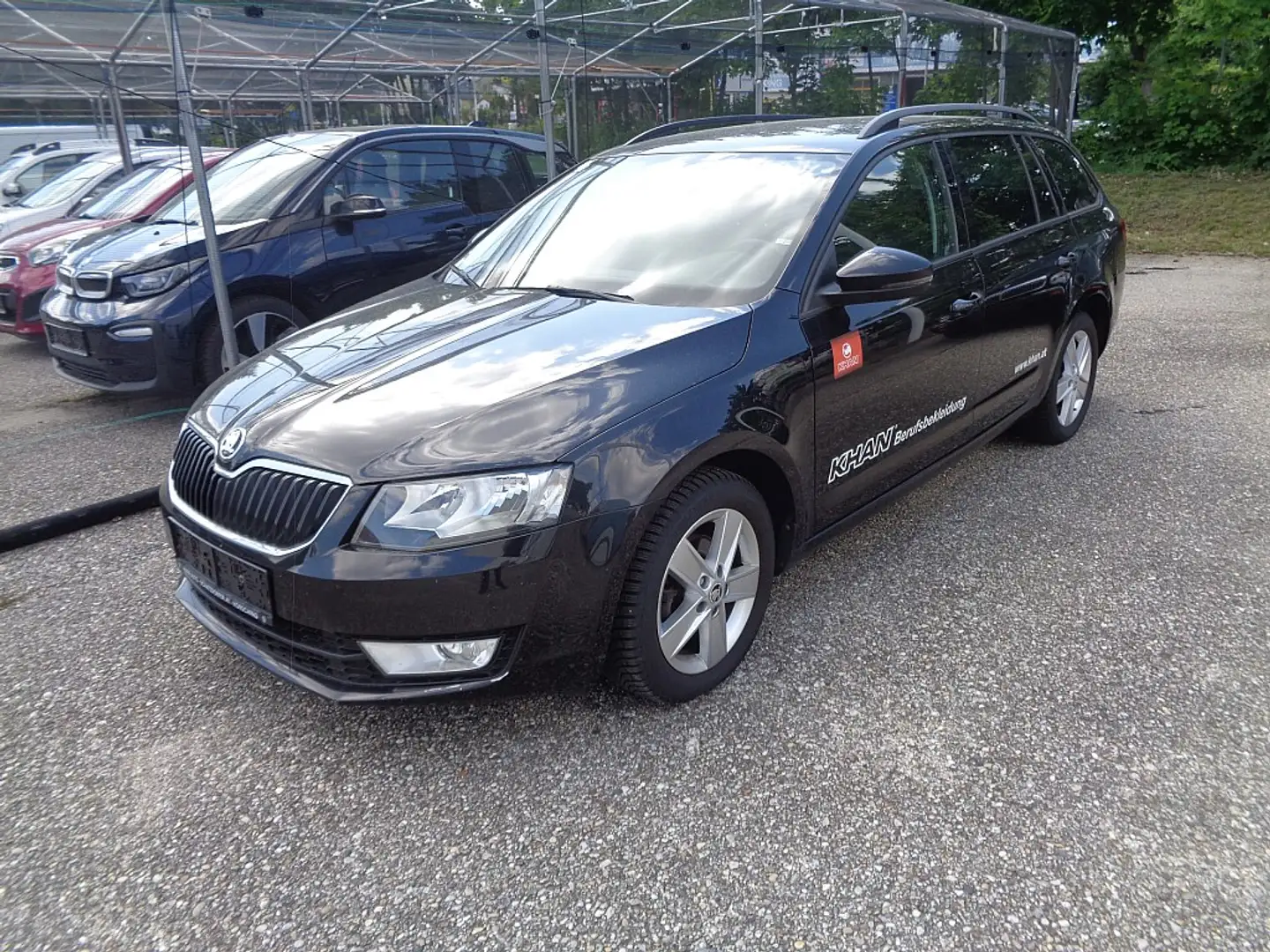 Skoda Octavia Combi 1,6 TDI Ambition DSG Zwart - 1