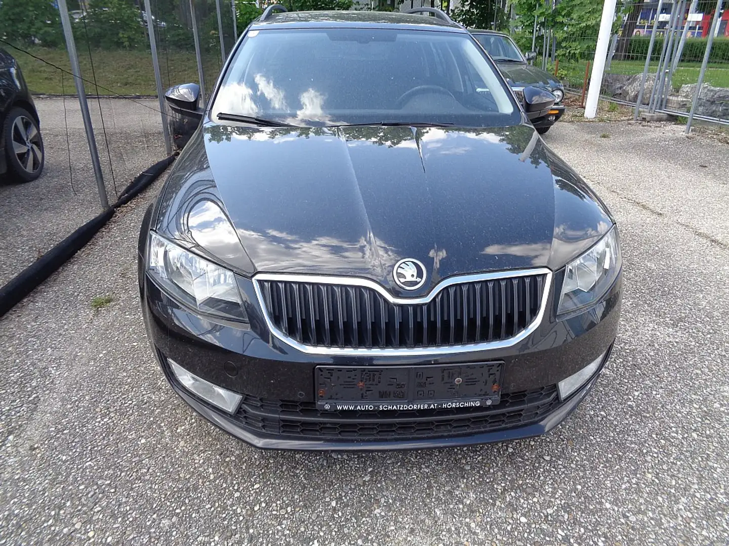 Skoda Octavia Combi 1,6 TDI Ambition DSG Zwart - 2