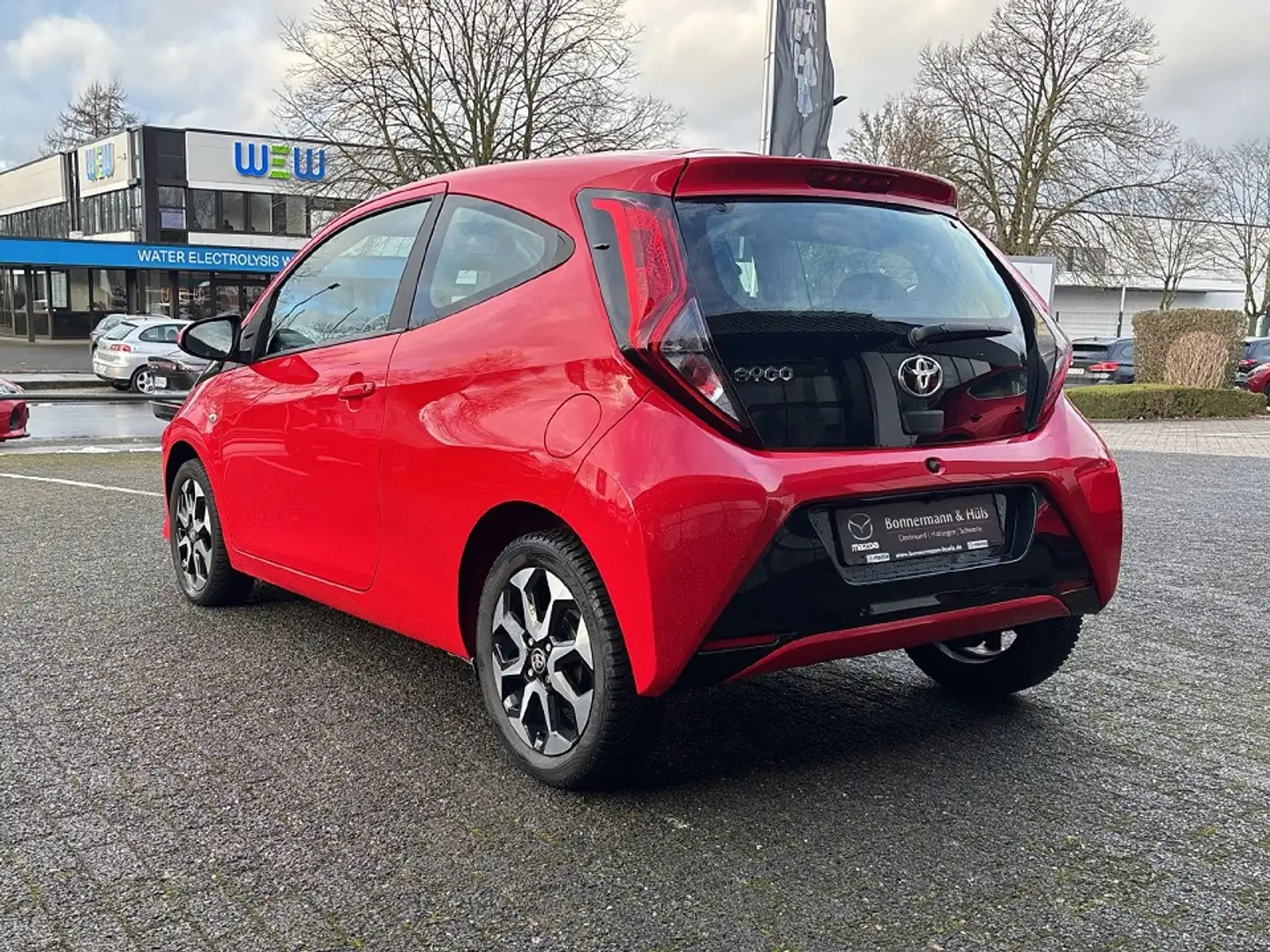 Toyota Aygo X -play connect Rot - 2