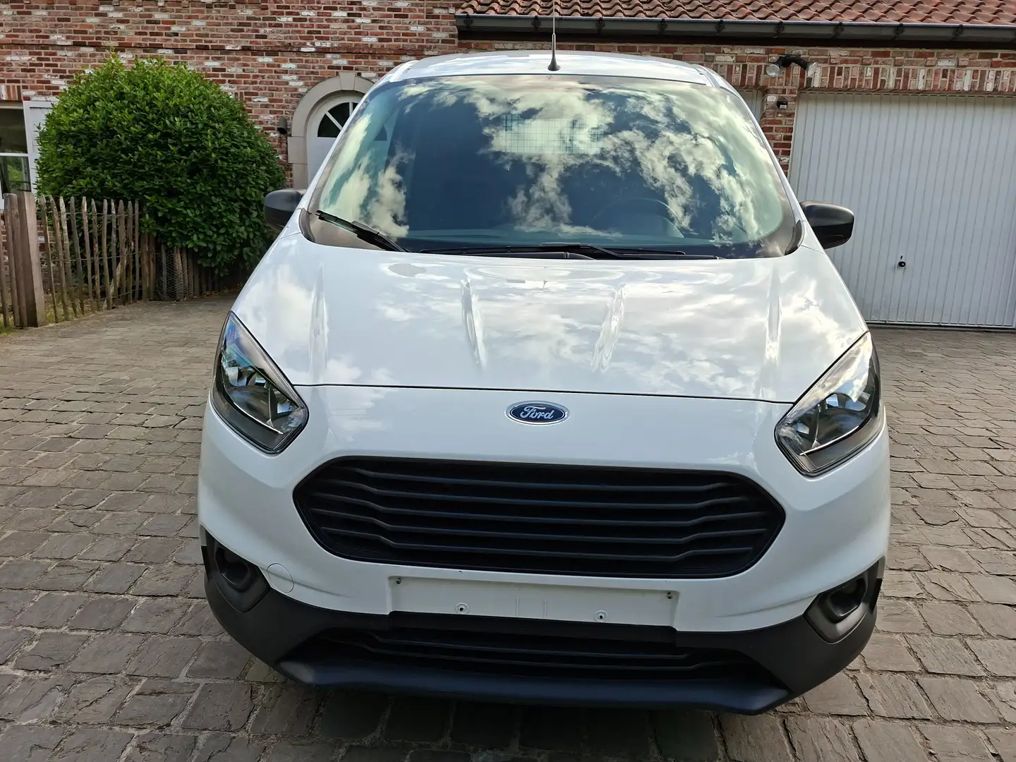 Ford Transit Courier 1.0 EcoBoost Blanc - 2