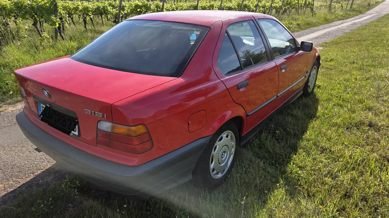 BMW 318i, foto 7