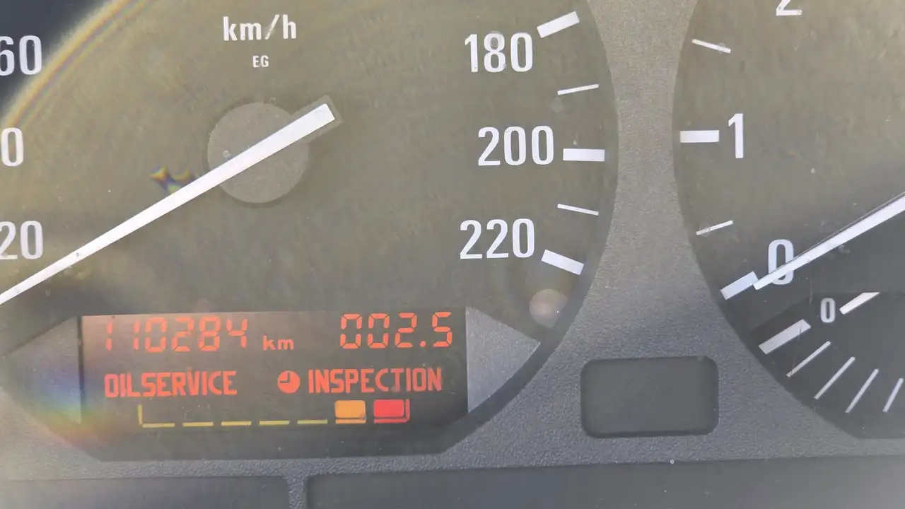 BMW 318i, foto 11