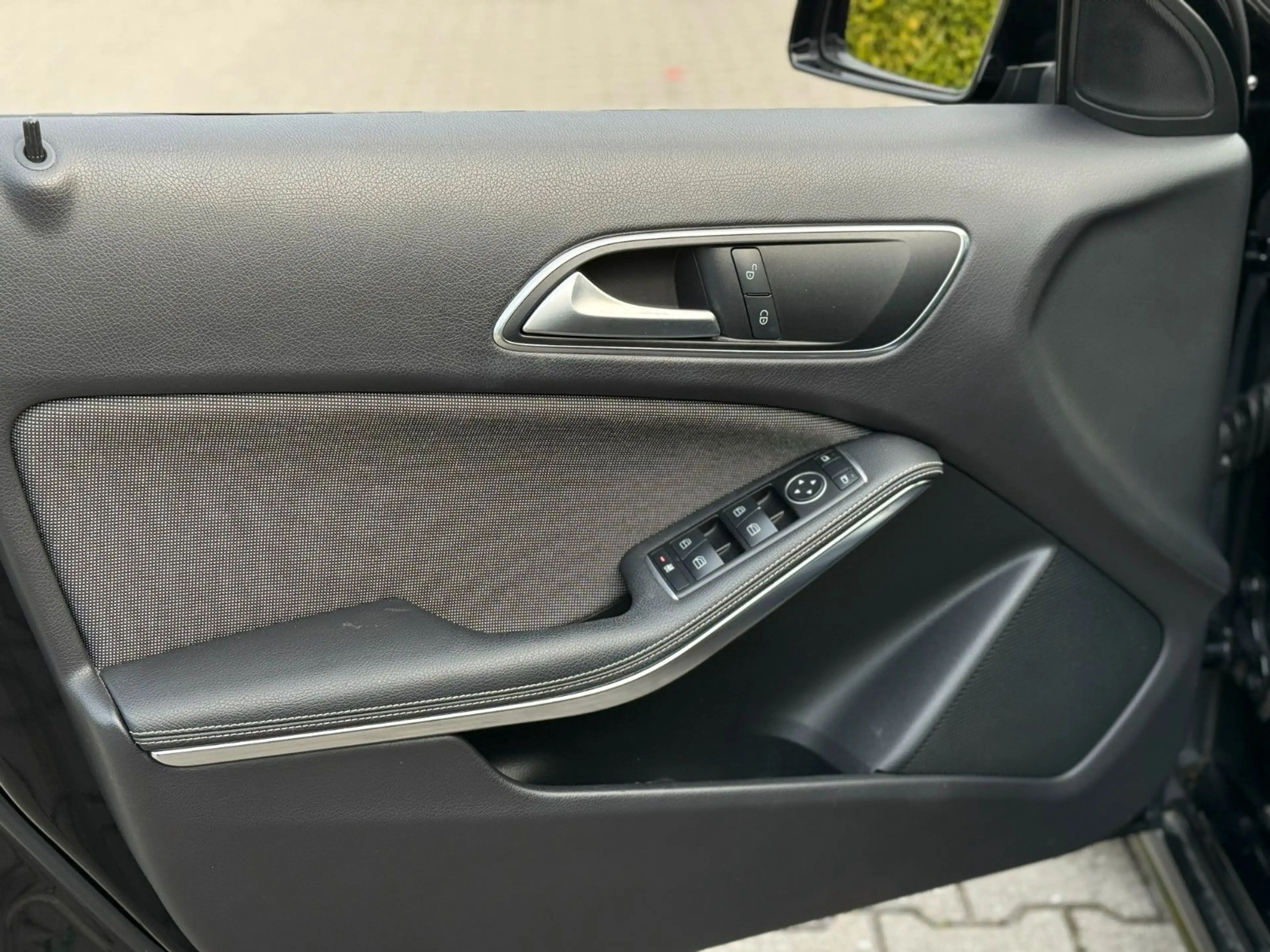 Mercedes-Benz A 180 BlueEfficiency* Sportsitze* Navi* — photo 14