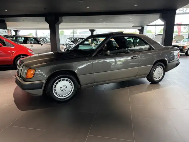 Mercedes-Benz 320 Classe E Coupé E/E 320 Coupé