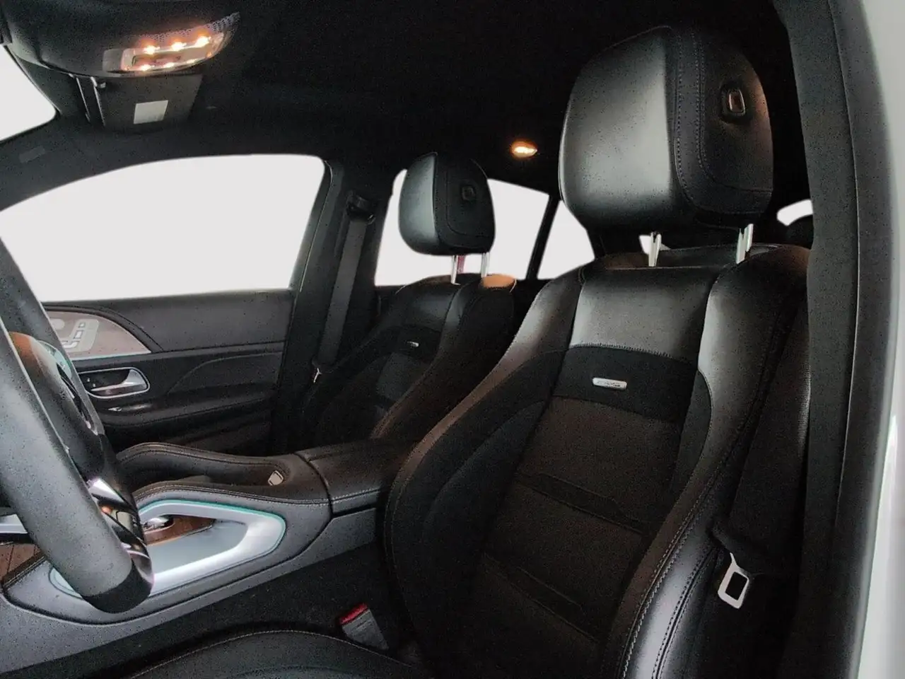 Mercedes-Benz GLE снимка Mercedes-Benz GLE
