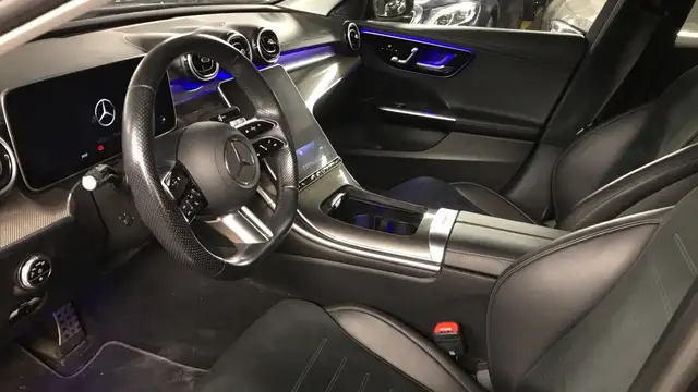 Mercedes-Benz C-Class view 6