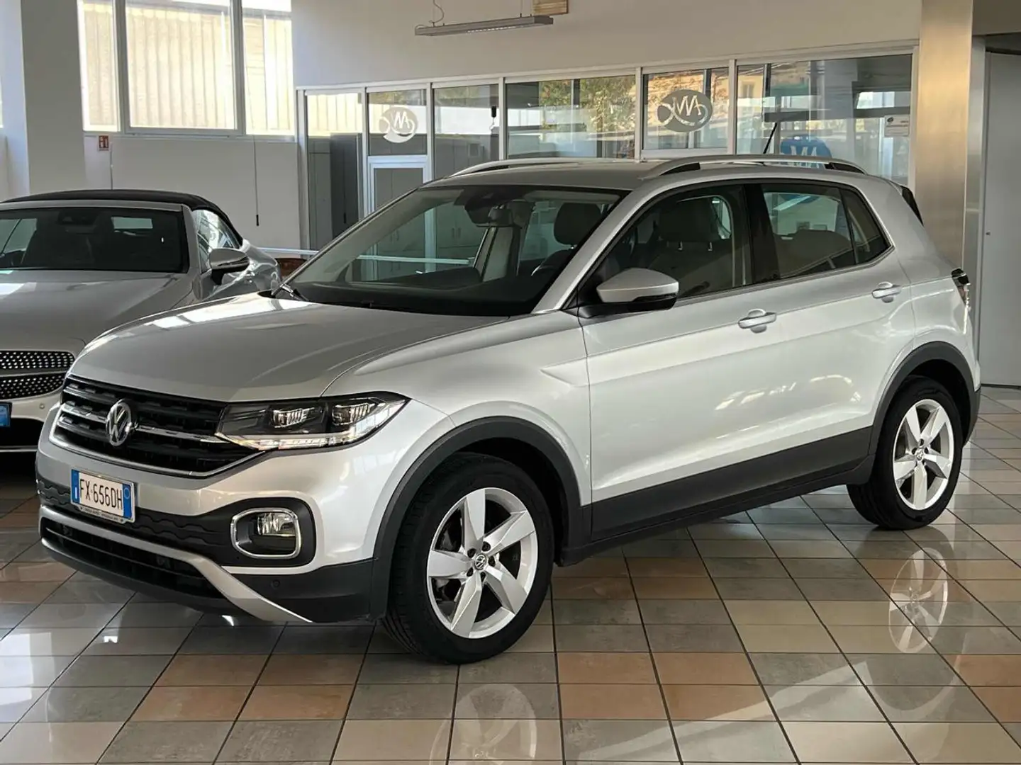Volkswagen T-Cross 1.0 TSI 115 CV Advanced BMT Argent - 1