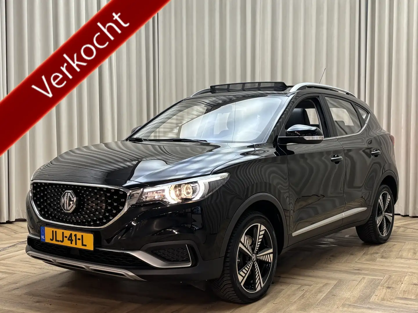 MG ZS MG EV Luxury 45 kWh *Panoramadak* Keyless / Carpla Noir - 1