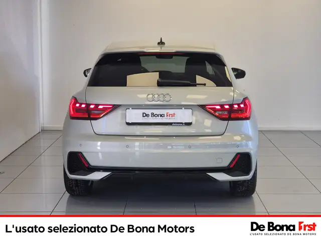 Audi A1 view 5
