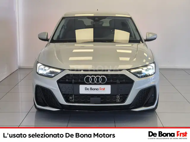 Audi A1 view 2