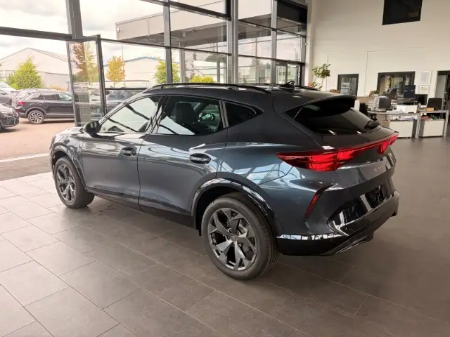 Cupra Formentor view 6
