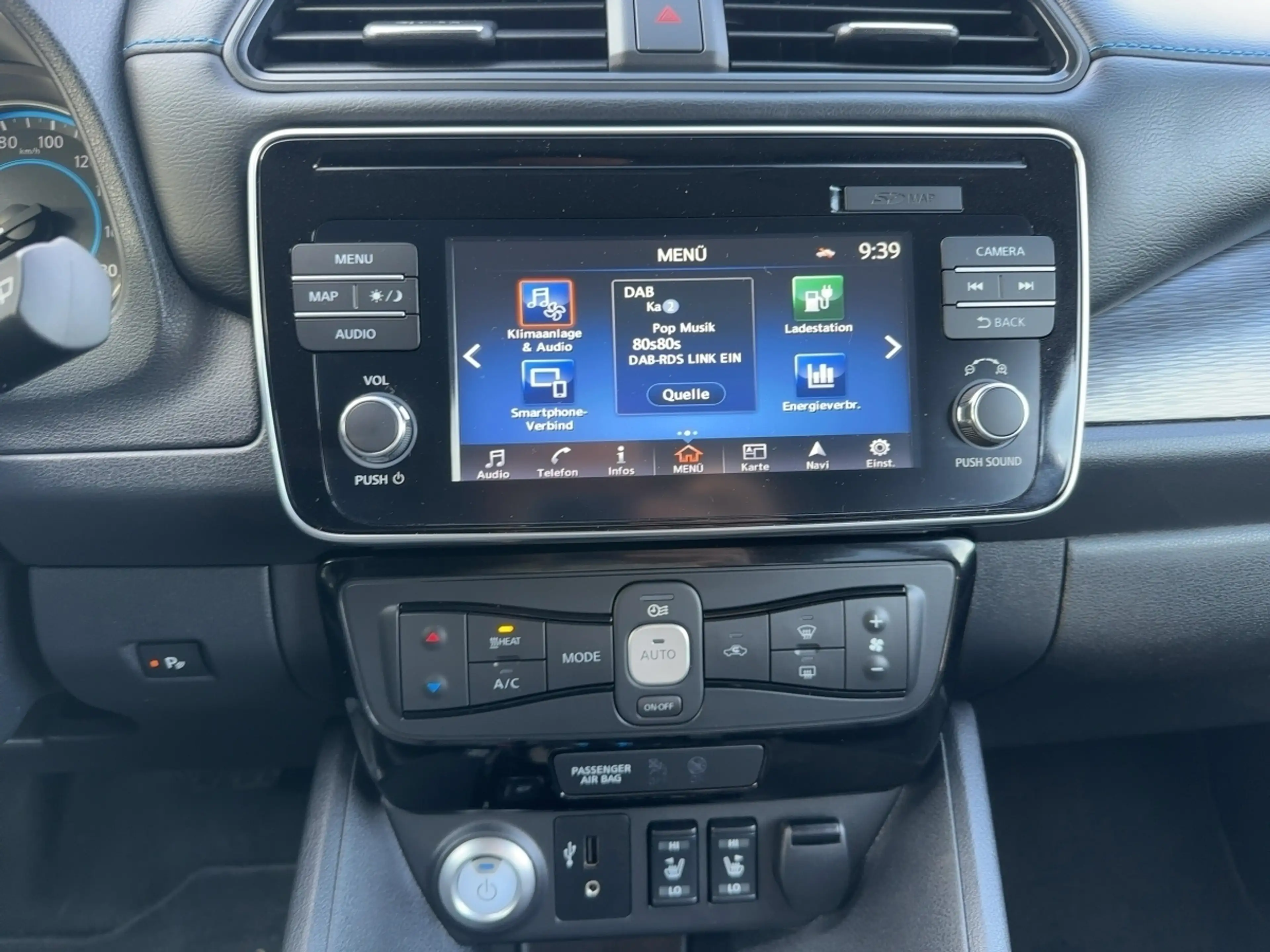 Nissan Leaf ZE1 40kWh TEKNA 122PS NAVI — photo 10