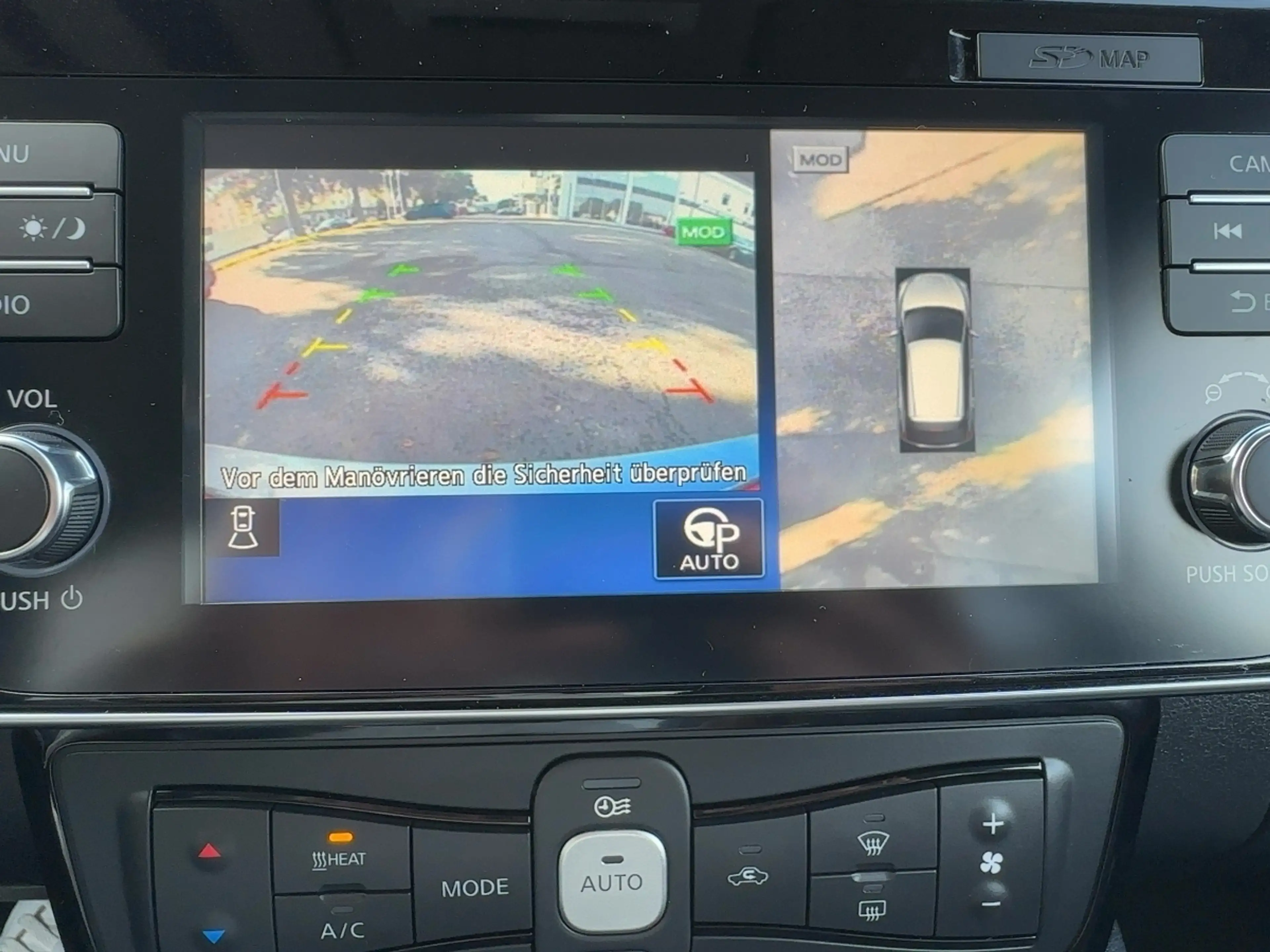Nissan Leaf ZE1 40kWh TEKNA 122PS NAVI — photo 12