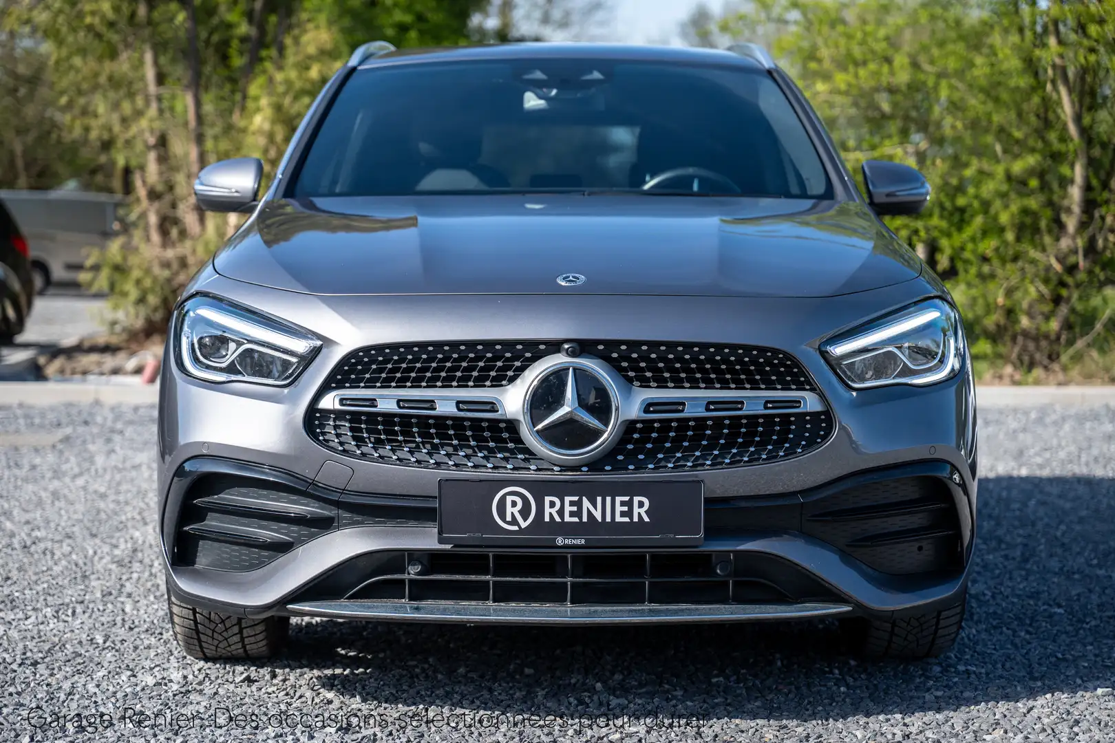 Mercedes-Benz GLA 200 7G-DCT 163cv AMG Line et Garantie 24 mois Gris - 2