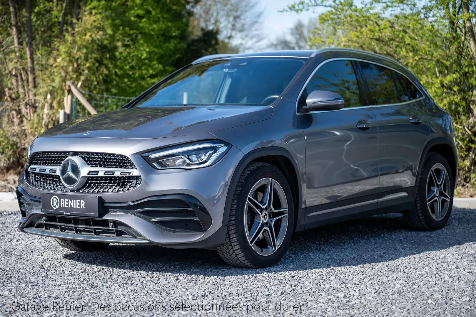 Mercedes-Benz GLA 200 7G-DCT 163cv AMG Line et Garantie 24 mois Gris - 1