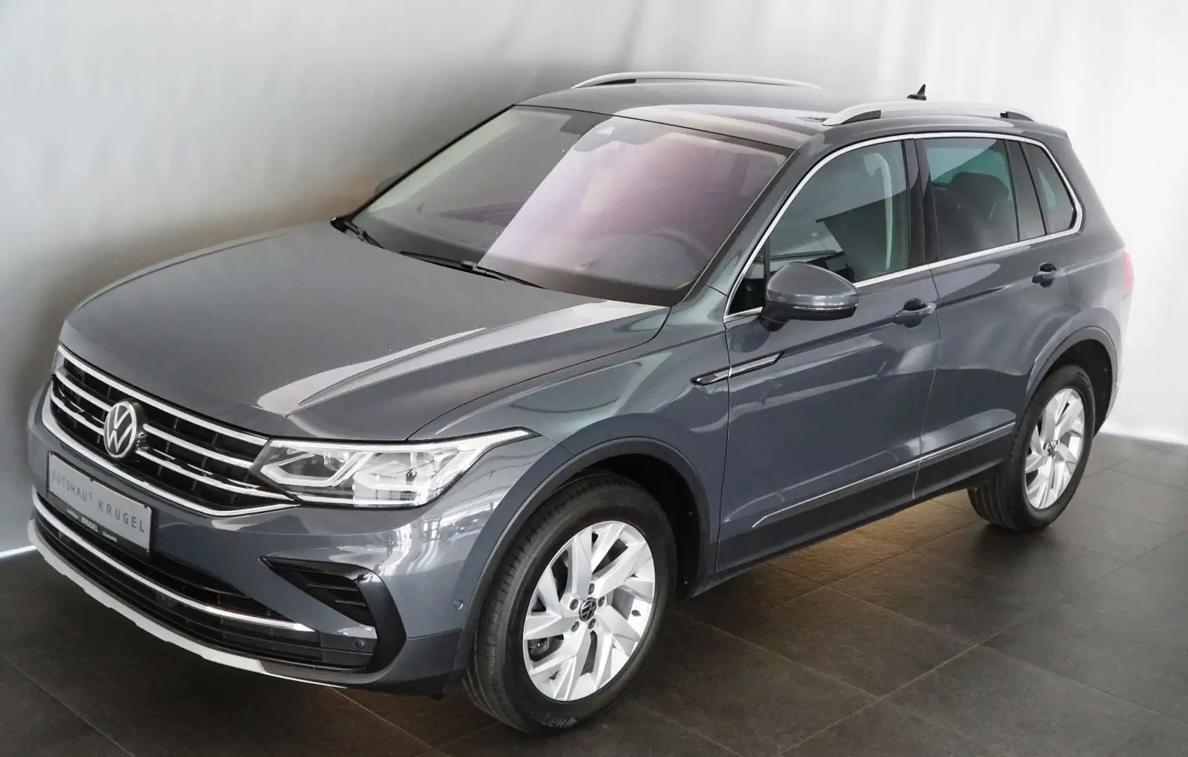 Volkswagen Tiguan Elegance 4Motion Delfingrau! Gris - 2