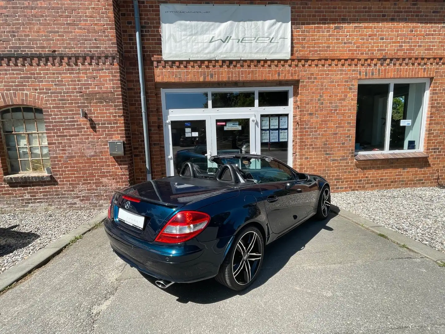 Mercedes-Benz SLK 280 Roadster Navi+Bi-Xenon+18"+Leder Airscar Kék - 2