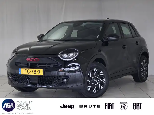 Fiat 600e RED 54 kWh | Apple-Android | Cruise Control | Park