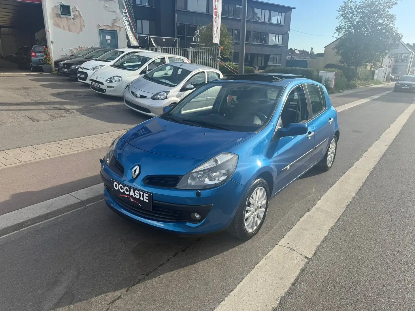Renault Clio Clio 1.6i 16v Initiale - 1
