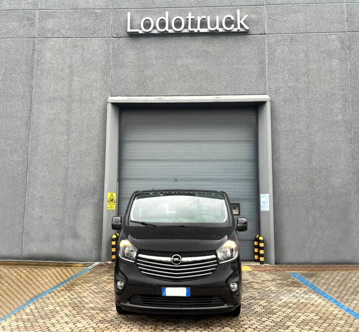 Opel Vivaro 29 BiTurbo S&S EcoFLEX Combi Fekete - 2