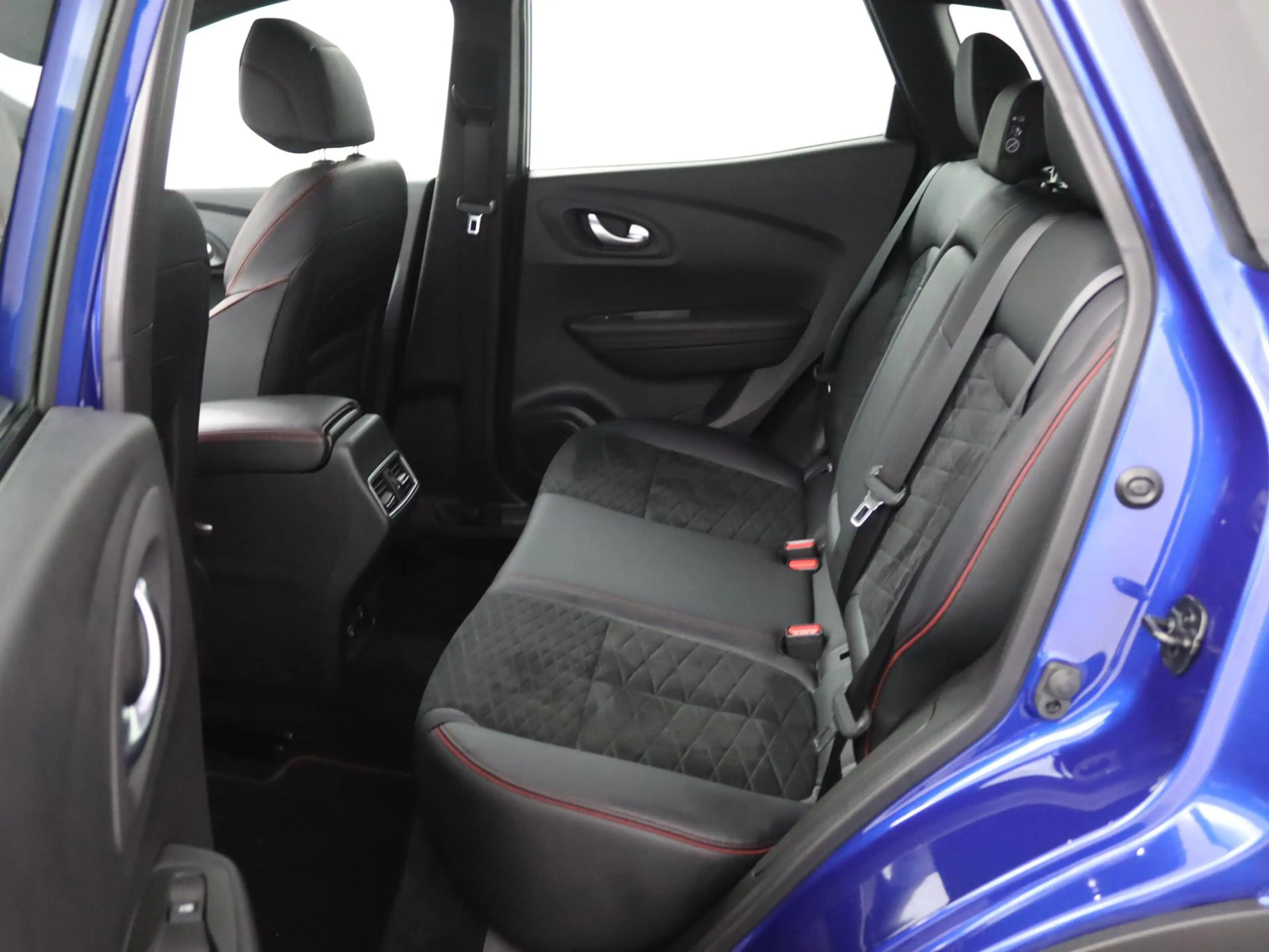 Renault Kadjar TCe 160 EDC GPF Black Edition | AUTOMAAT | Trekhaa — photo 14