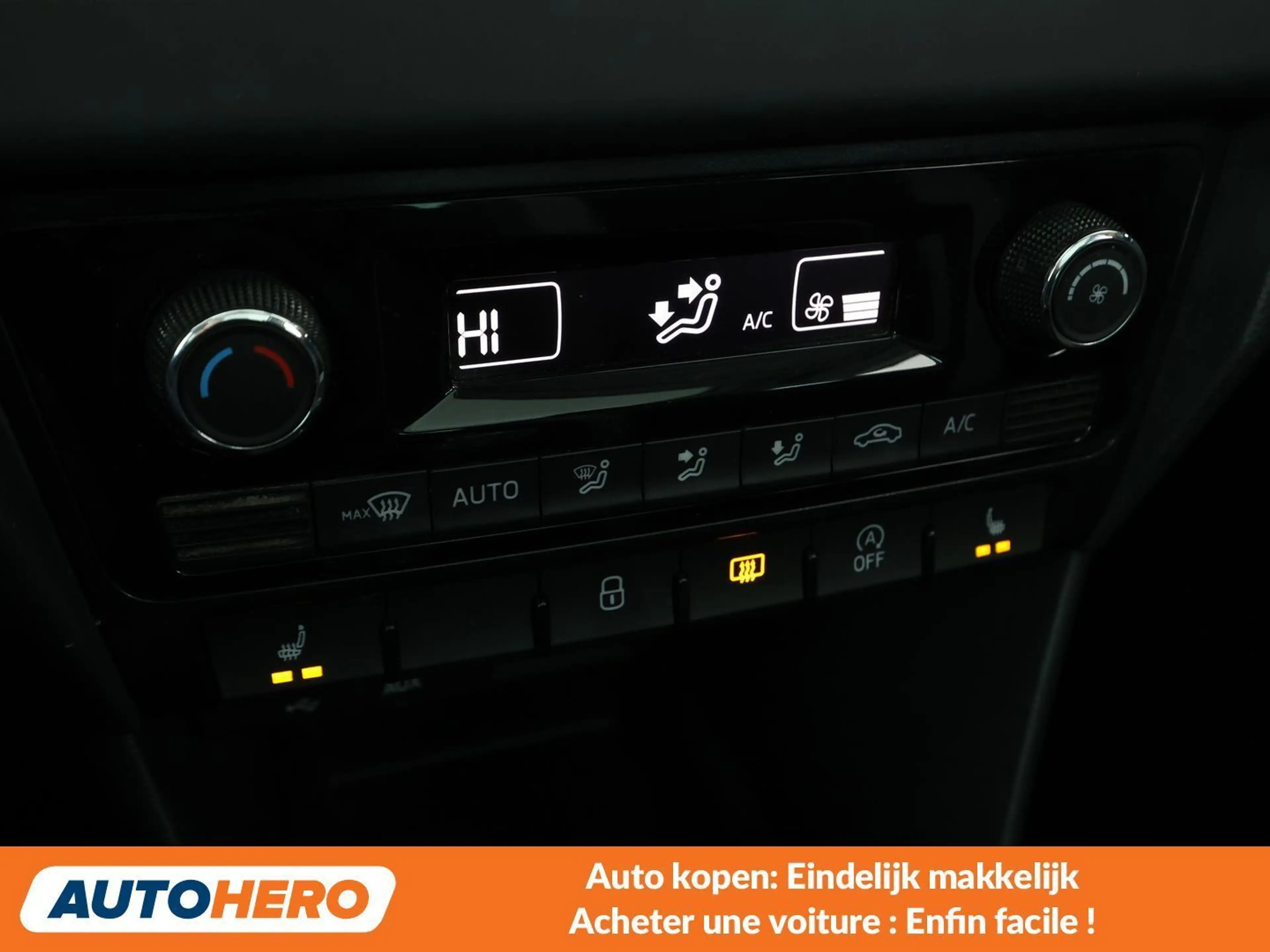 Skoda Rapid/Spaceback 1.2 TSI Ambition — photo 11