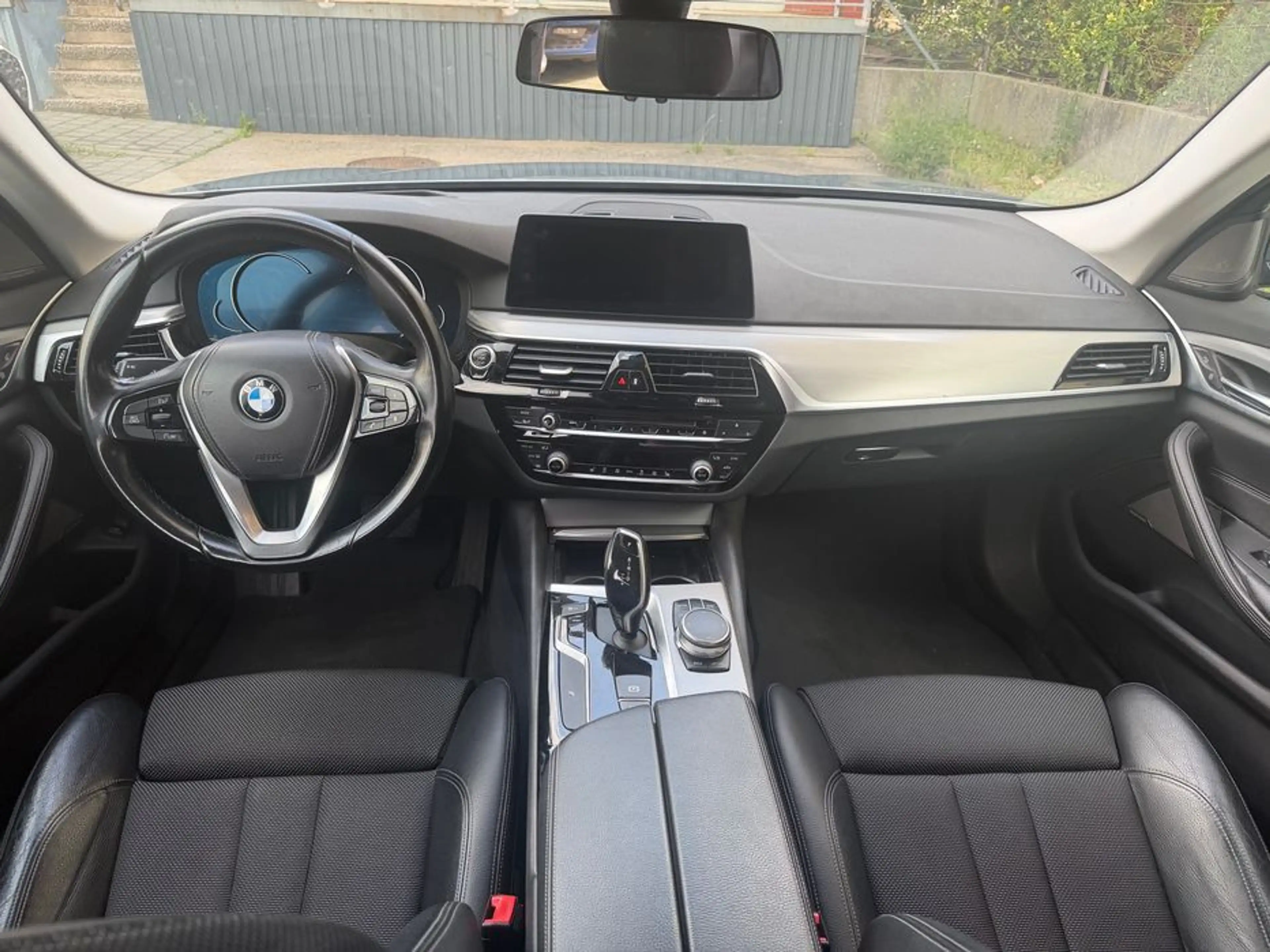 BMW 520 Touring 520 d xDrive Sport Line Harman Kardon — photo 10