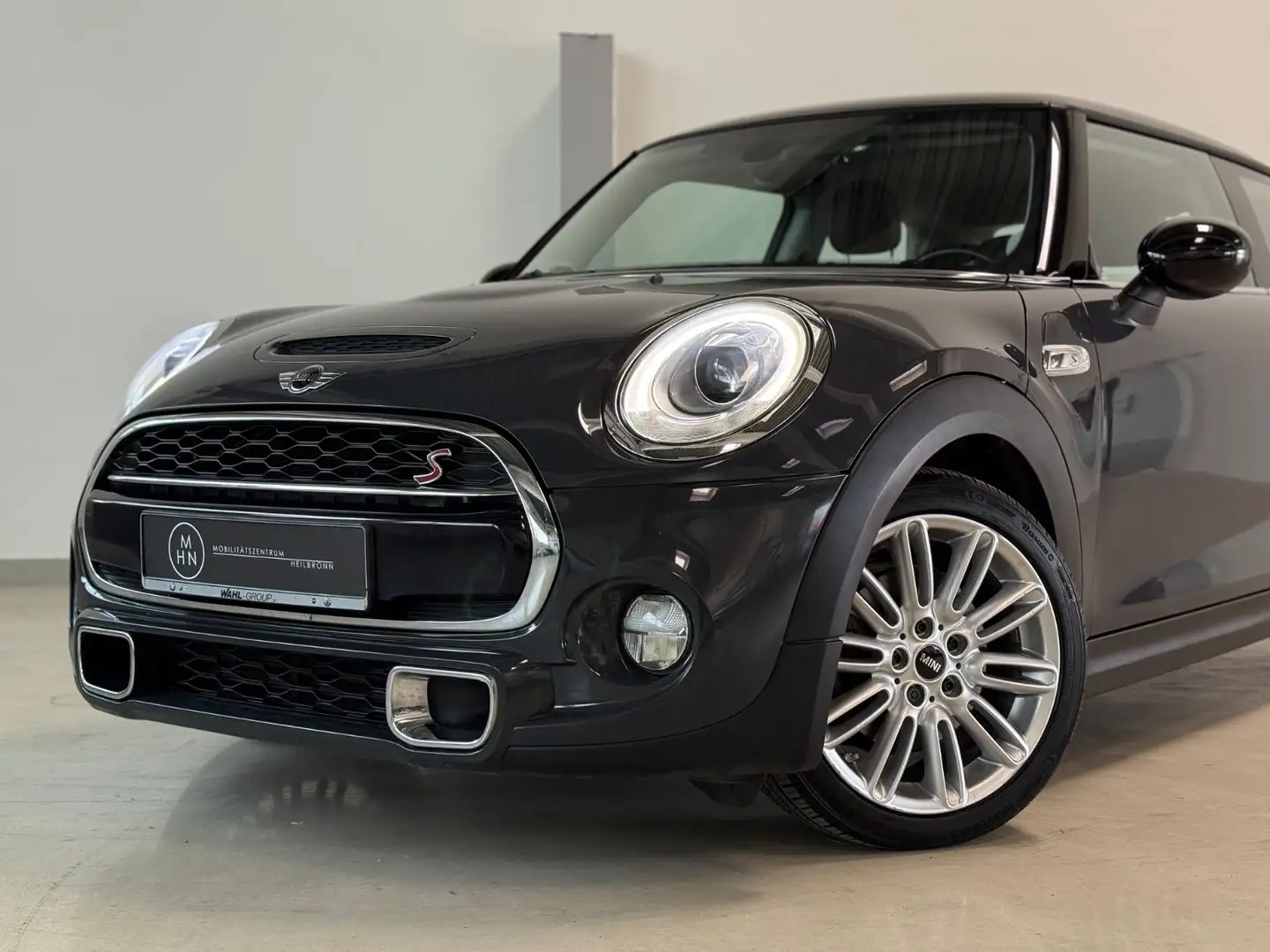 MINI Cooper S Aut. JOHN COOPER WORKS H&K*SHZ*NAVI*LED Gris - 2