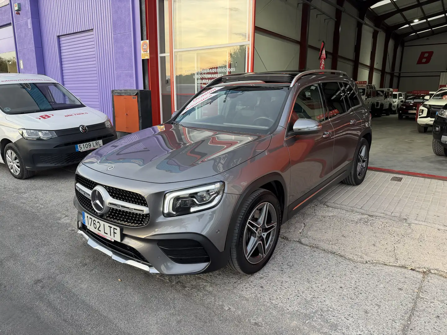 Mercedes-Benz GLB 220 220d 4Matic 8G-DCT Gris - 2