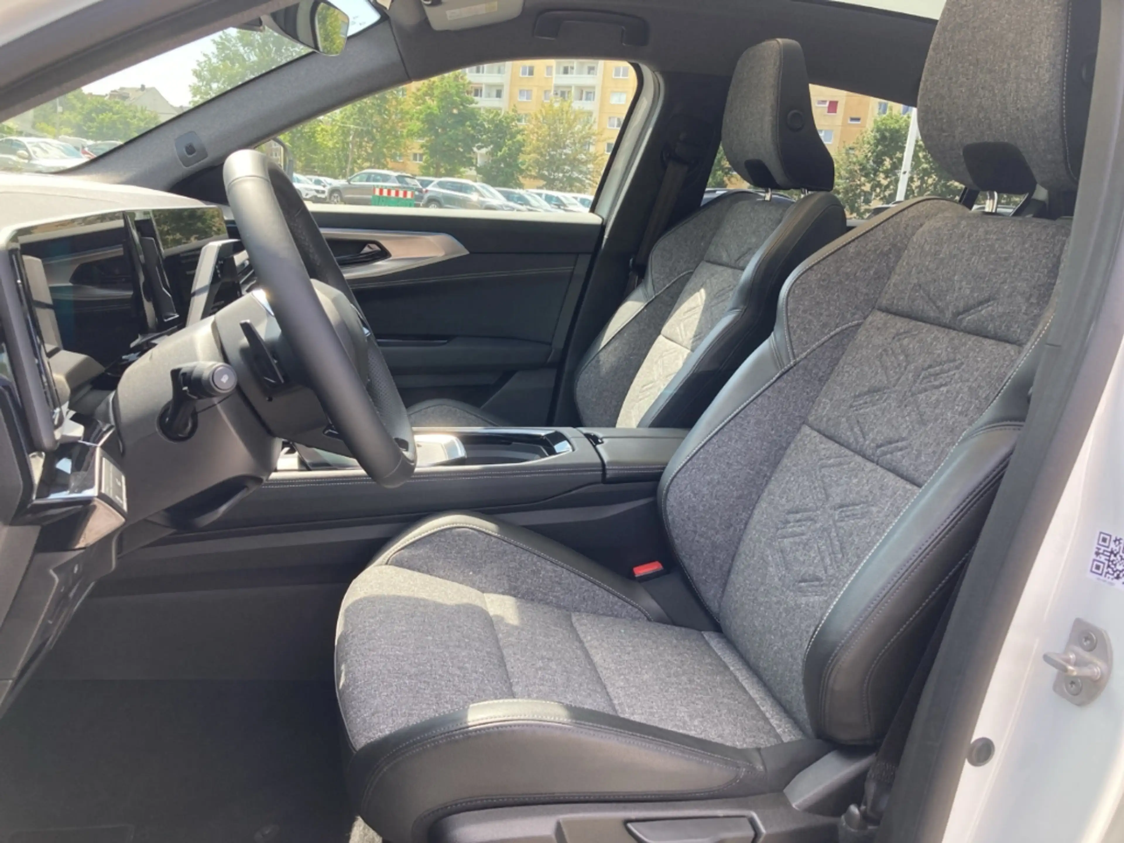 Renault Rafale E-TECH FULL HYBRID 200 TECHNO Techno PANO+KAMERA — photo 9
