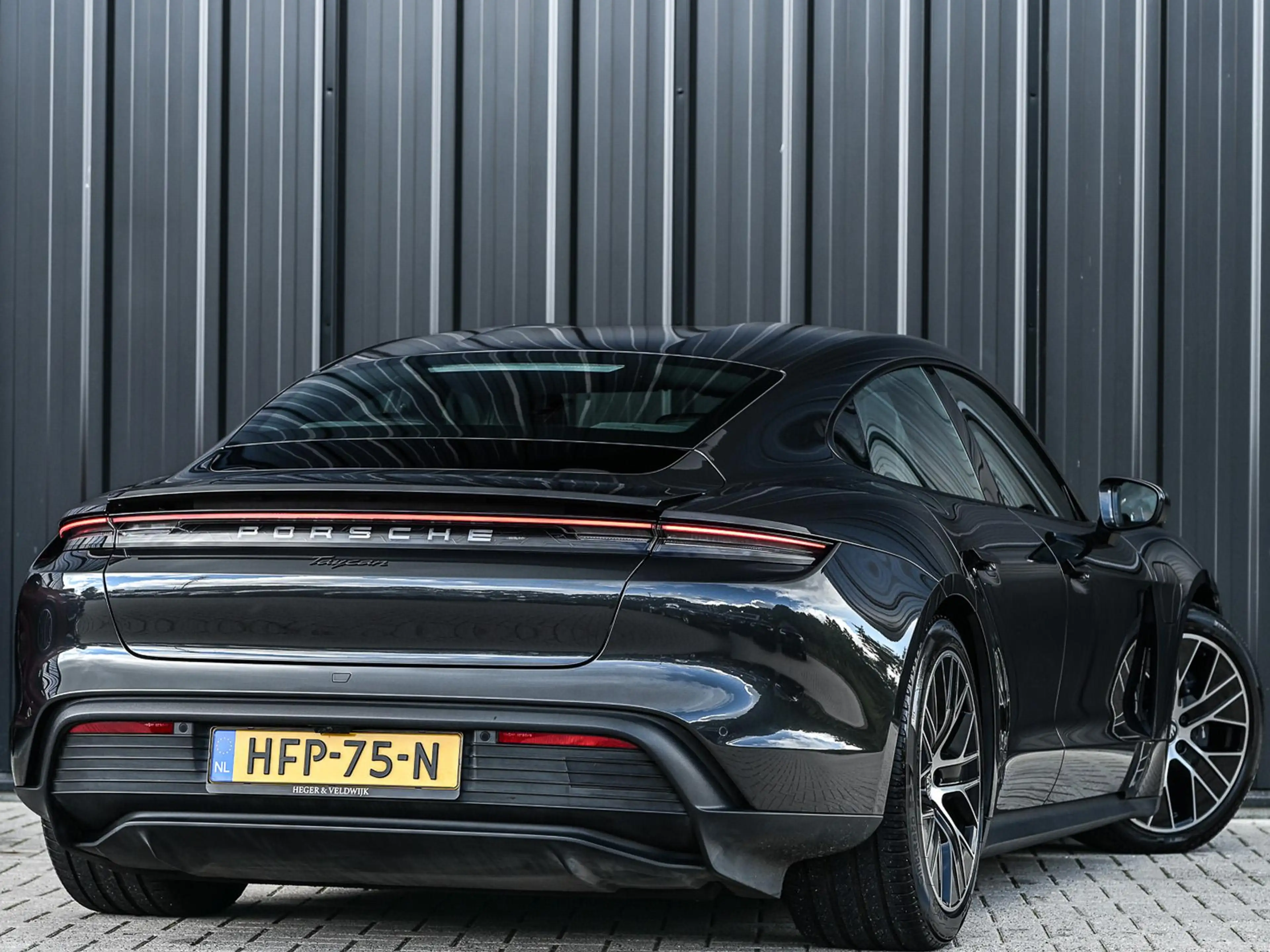 Porsche Taycan Performance 84 kWh | Bose | 360 Camera | Luchtveri — photo 6