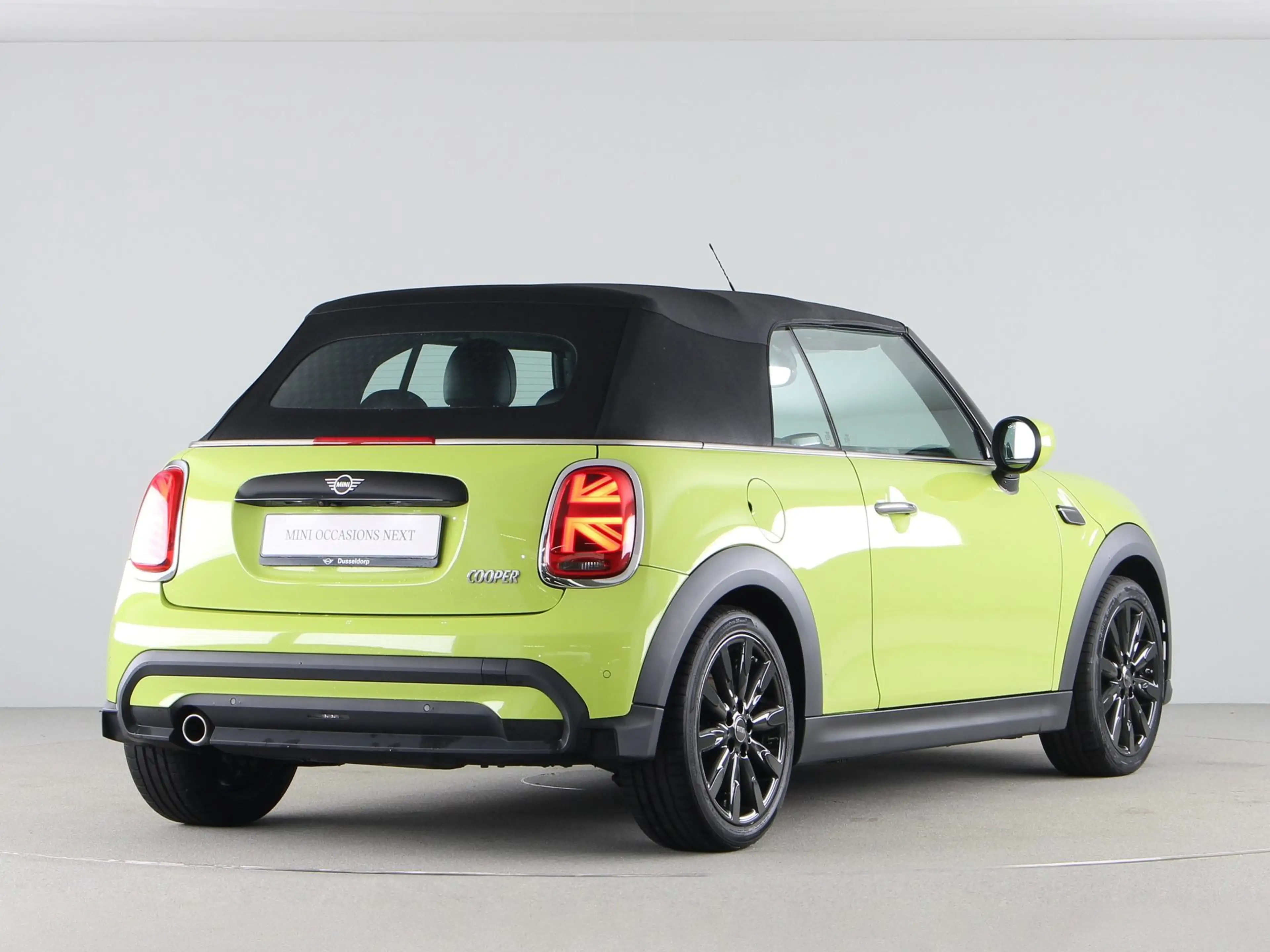 MINI Cooper Cabrio Classic Aut. — photo 13