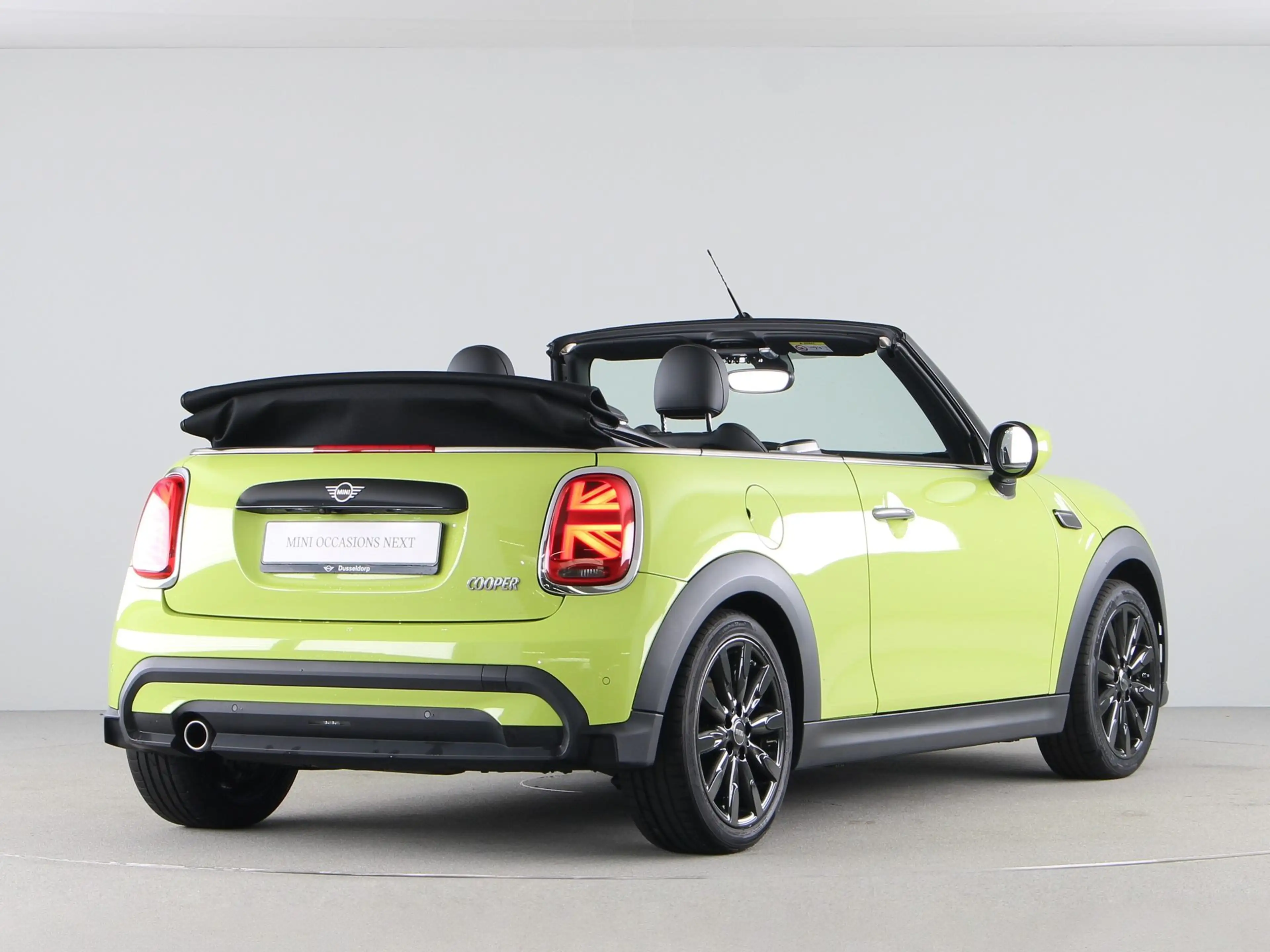 MINI Cooper Cabrio Classic Aut. — photo 14