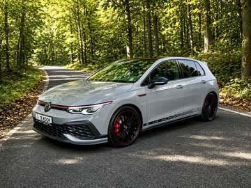 Volkswagen Golf 8 GTI Clubsport 45 – Akrapovič – Harman Kardon – Nieuwe banden – NIEUWSTAAT!!