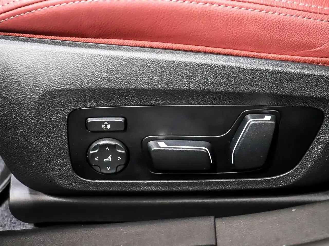 BMW 4 Series photo BMW 4 Series