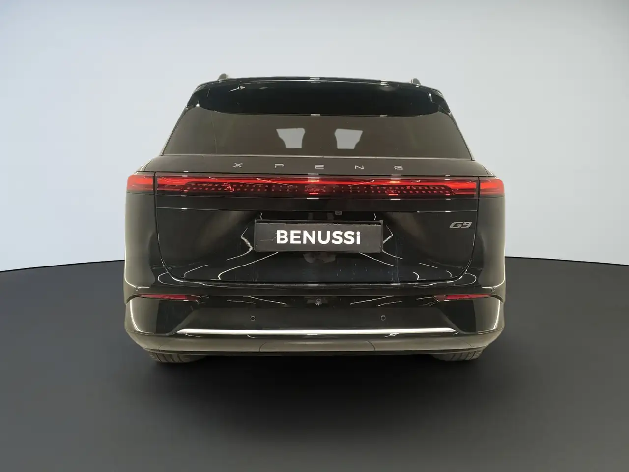 XPENG G9